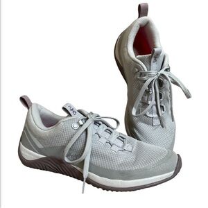 Ryka Womens Echo Low Gray Hiking Shoes Size 7 Medium (B, M)